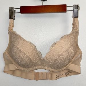 Lively Lace Wireless Push-up